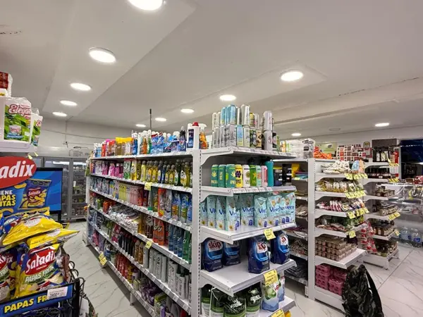 2 locales en venta conjunta sobre Av. Congreso, 300 m² con renta en dólares y contratos a 2030 — foto 1