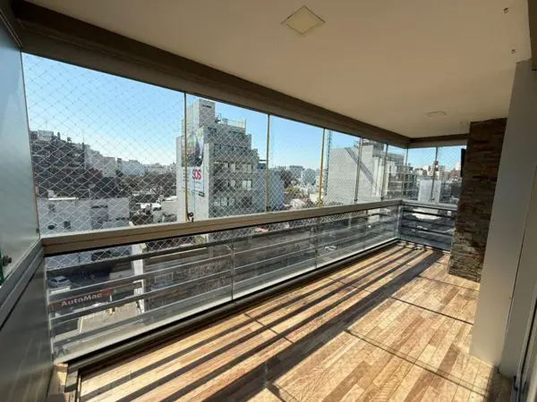 4 ambientes de 103 m² al este con balcón y cochera en Colegiales — foto 1